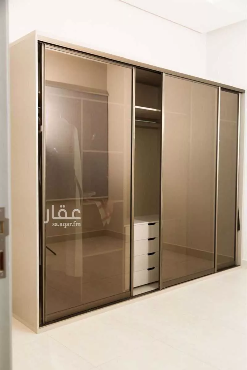 3 bedroom apartment in Al Yarmouk 2