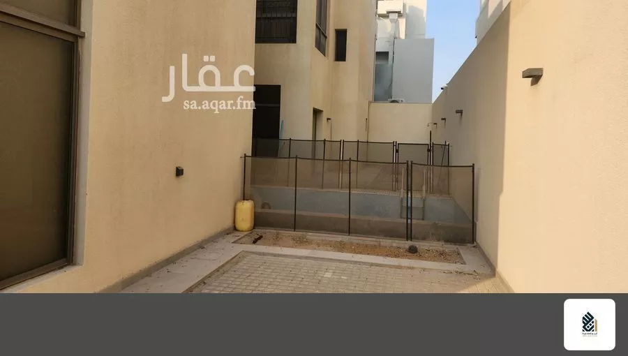 4 bedroom villa in As Sadafah, Eastern Province 10