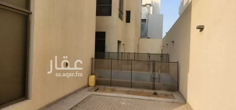 4 bedroom villa in As Sadafah, Eastern Province 12