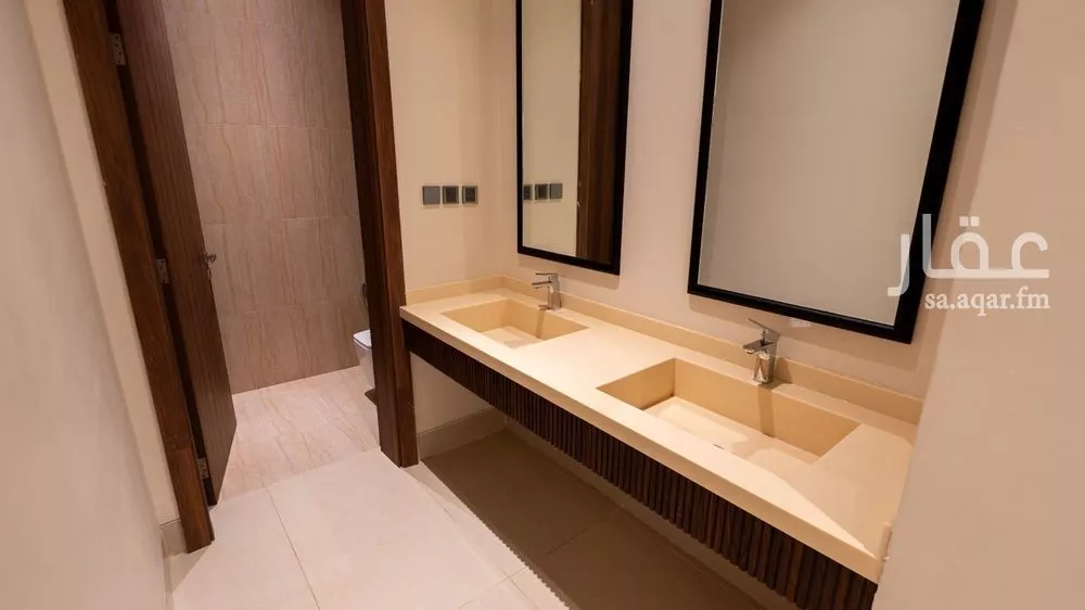 فيلا 4 غرف في الصدفة 2