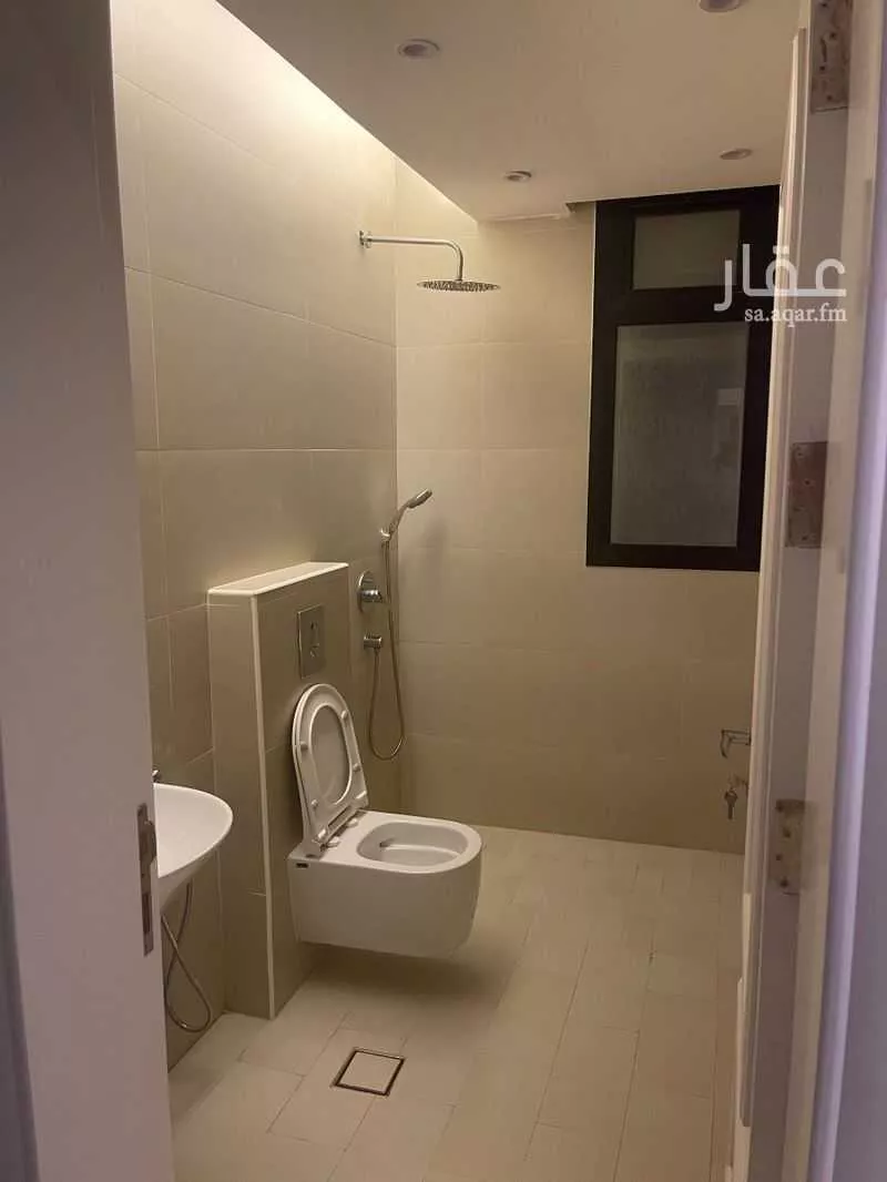 3 bedroom apartment in Al Aqiq 4