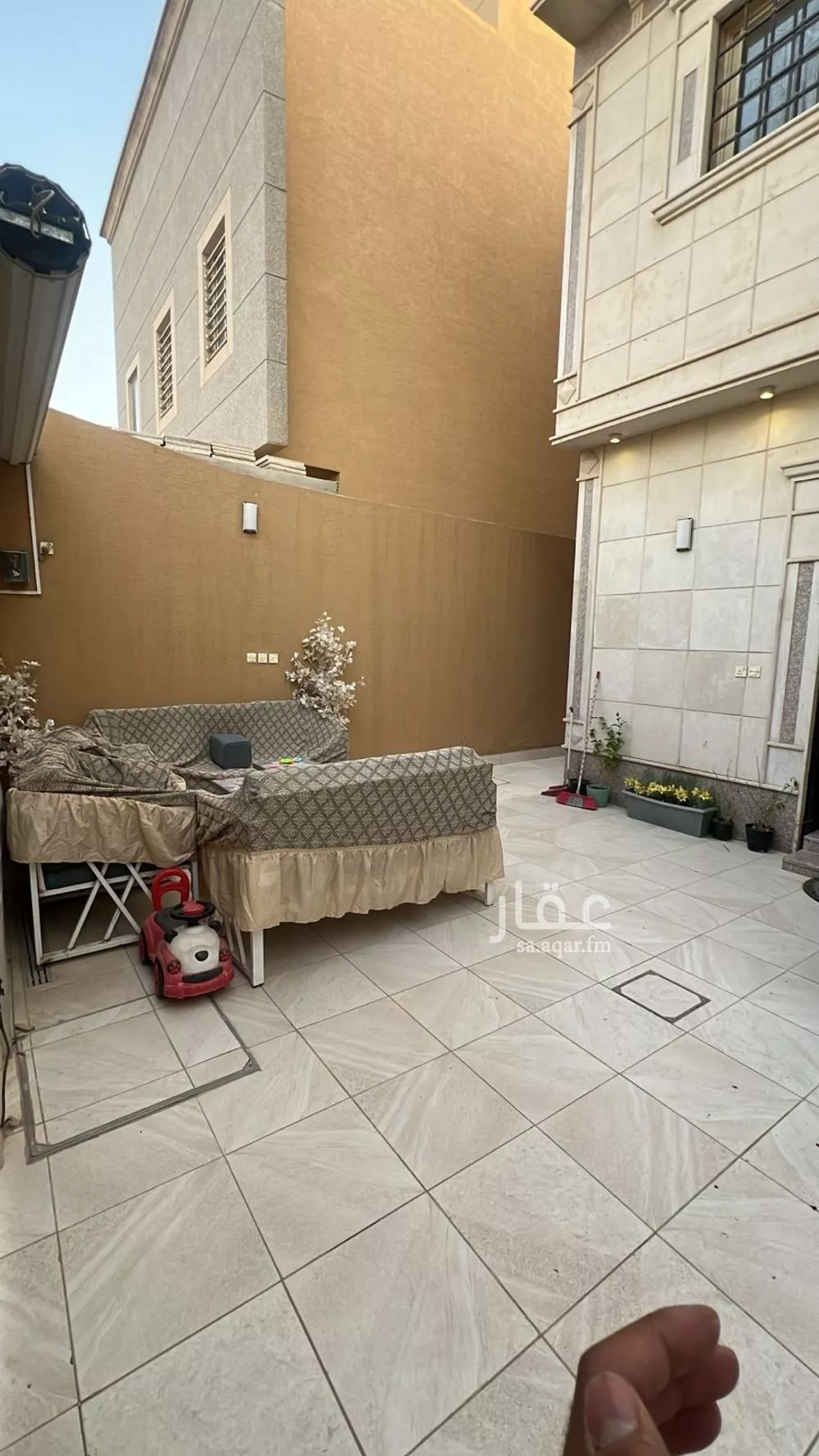 فيلا 9 غرف في العارض 5