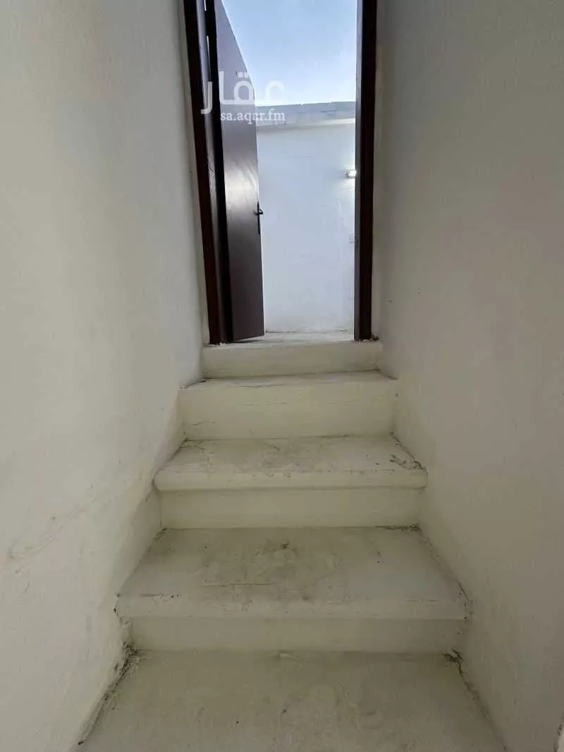 241 sqm building in Madinat Al Umal 1