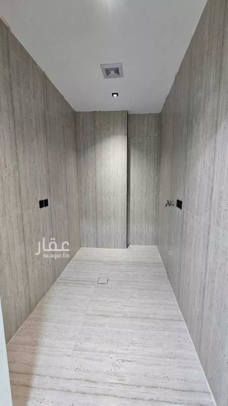5 bedroom apartment in Dahiat King Fahd 5