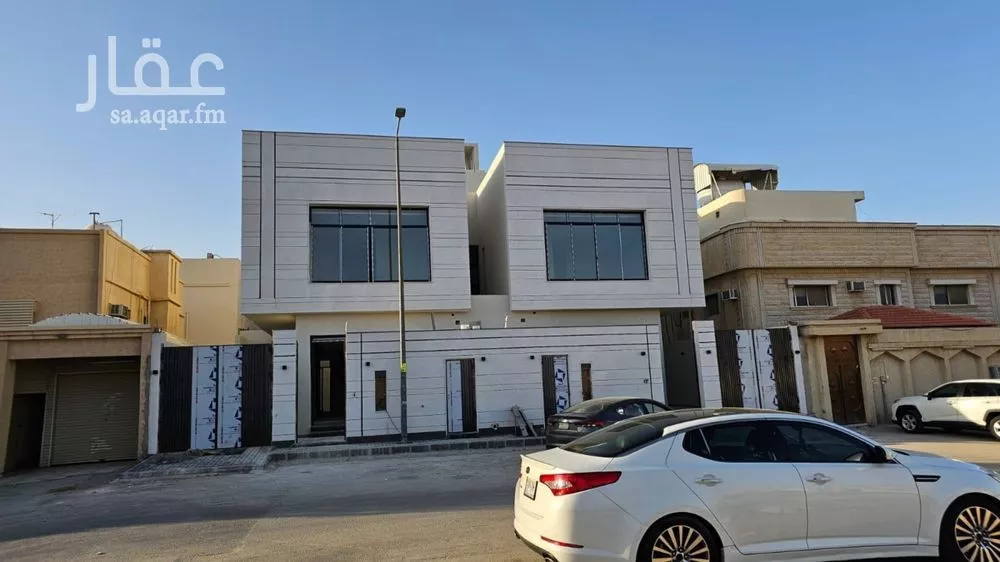 فيلا 5 غرف في الملك فيصل 1