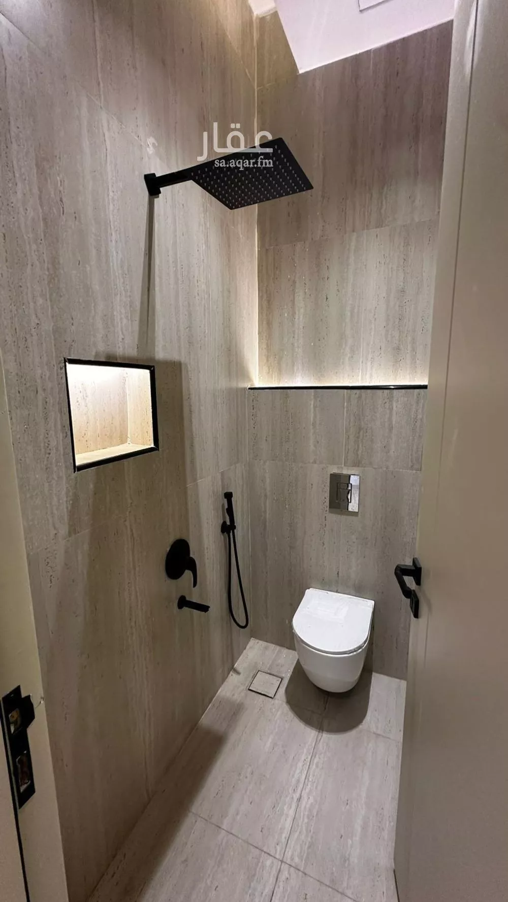 5 bedroom villa in Dhahrat Laban 2