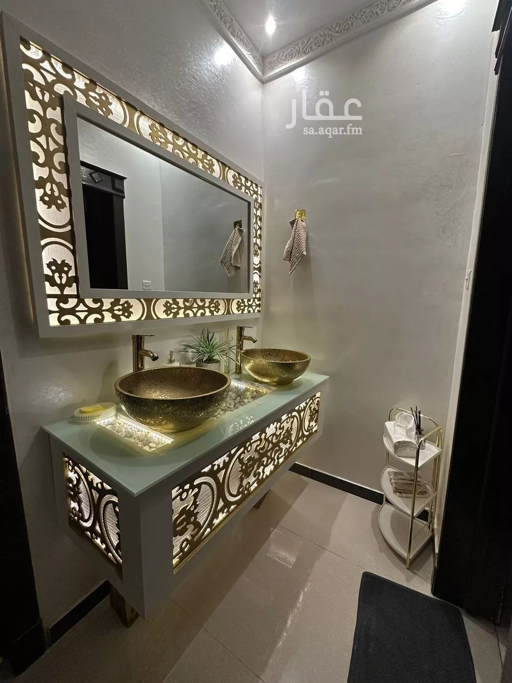 5 bedroom villa in Dhahrat Laban 3