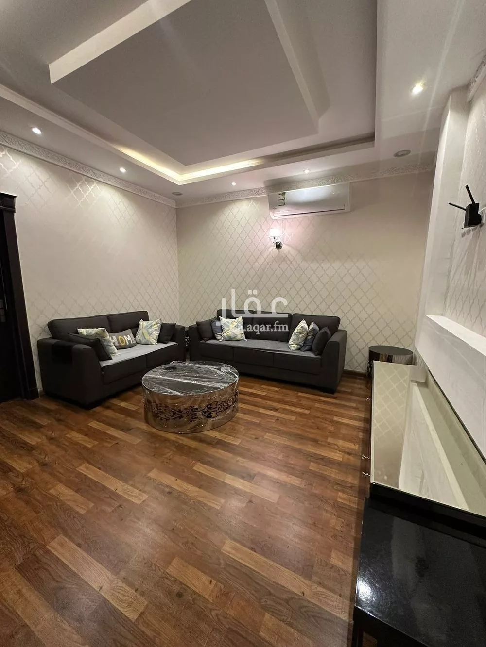 5 bedroom villa in Dhahrat Laban 2