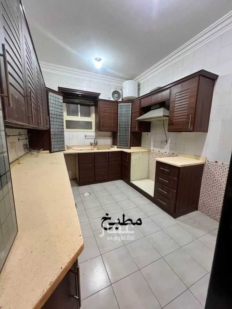 شقة 6 غرف في ظهرة لبن 2