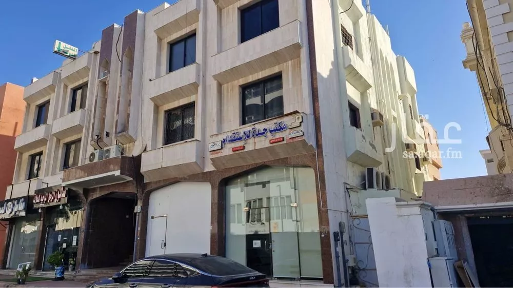 عمارة 551 م² في الحمراء 2