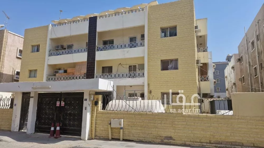 عمارة 825 م² في مشرفة 2