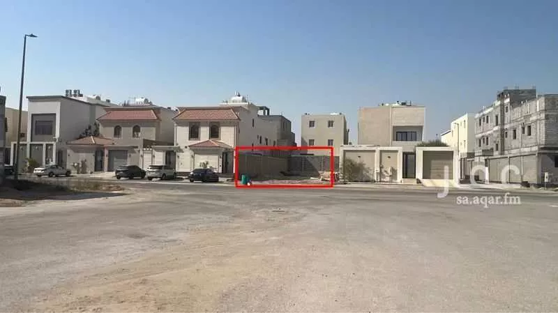 437 sqm land in Al Amwaj 3