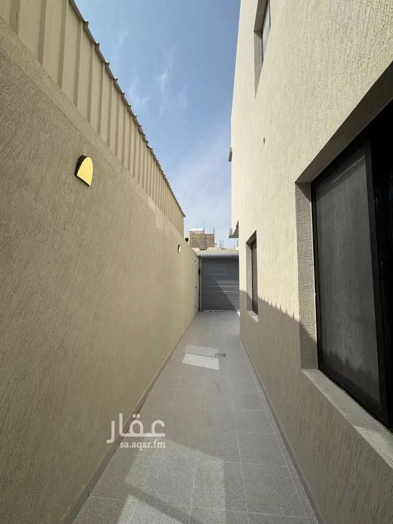 6 bedroom floor in Al Aziziyah 5
