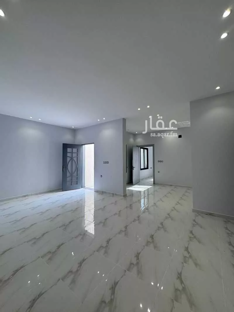 6 bedroom floor in Al Aziziyah 4