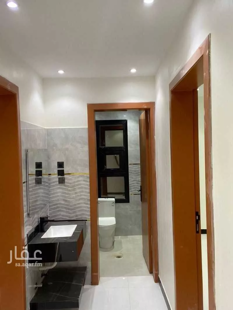 4 bedroom apartment in Al Aziziyah, Riyadh 5