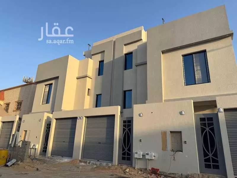 6 bedroom floor in Al Aziziyah 2