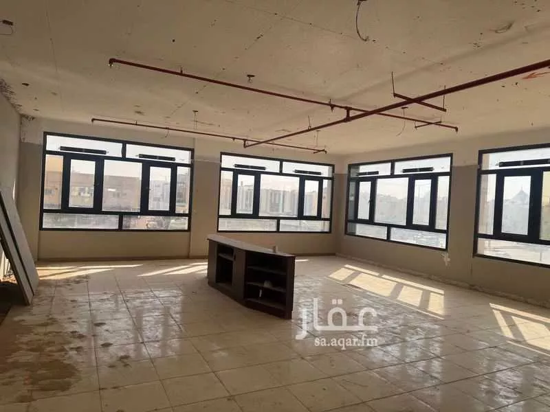 عمارة 16032 م² في النزهة 2