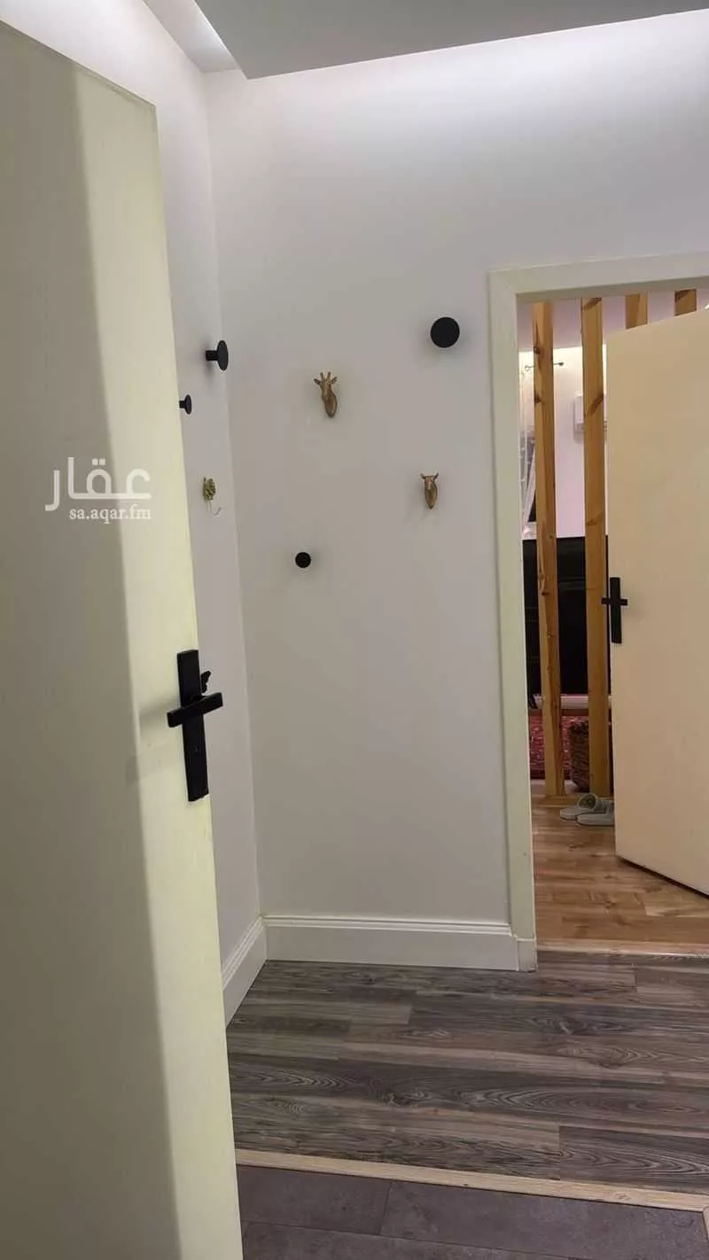 9 bedroom villa in King Faisal, Riyadh 18