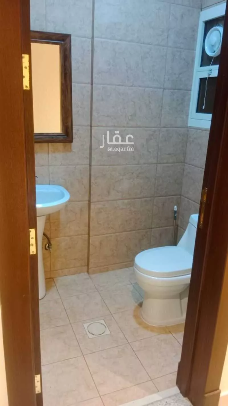 3 bedroom apartment in Al Malqa 5