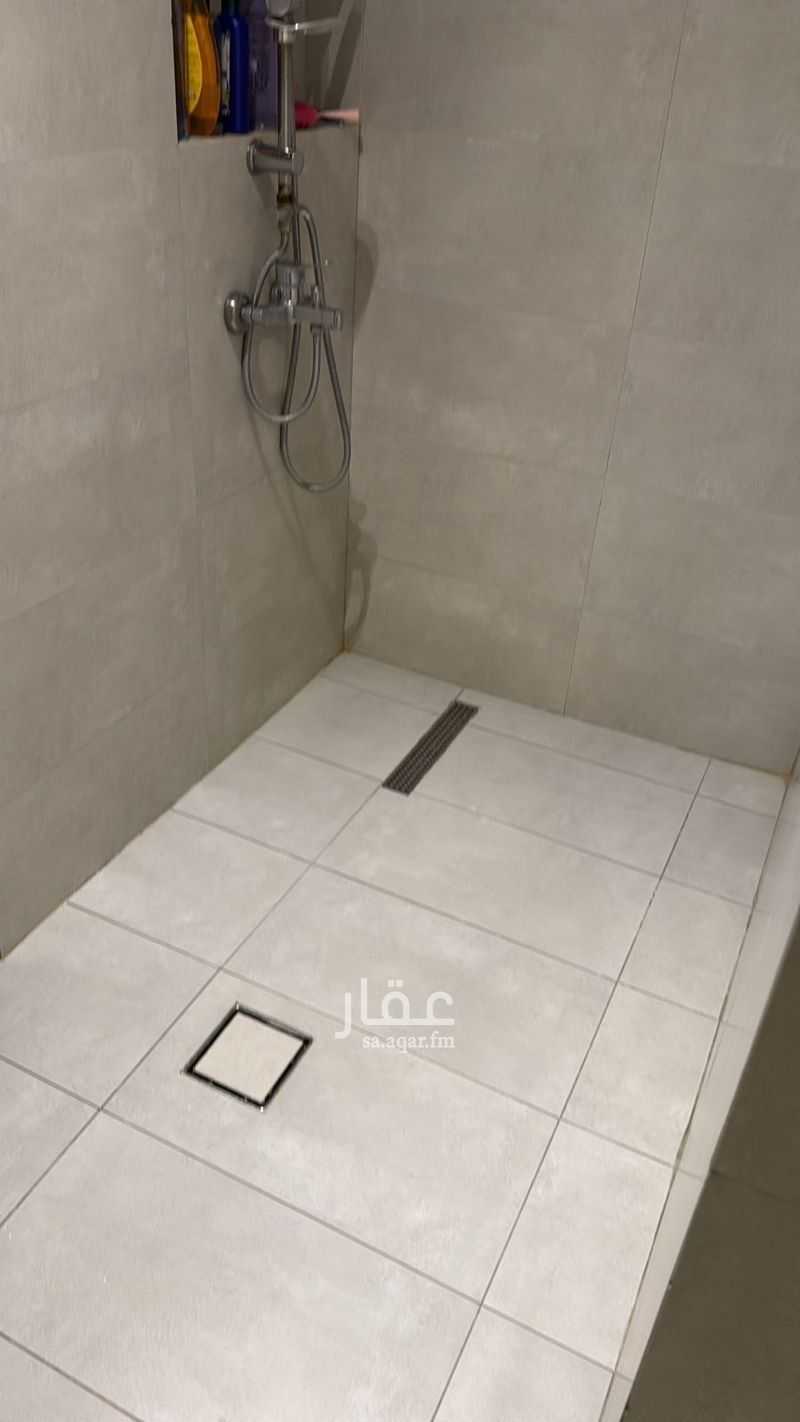 9 bedroom villa in King Faisal, Riyadh 16