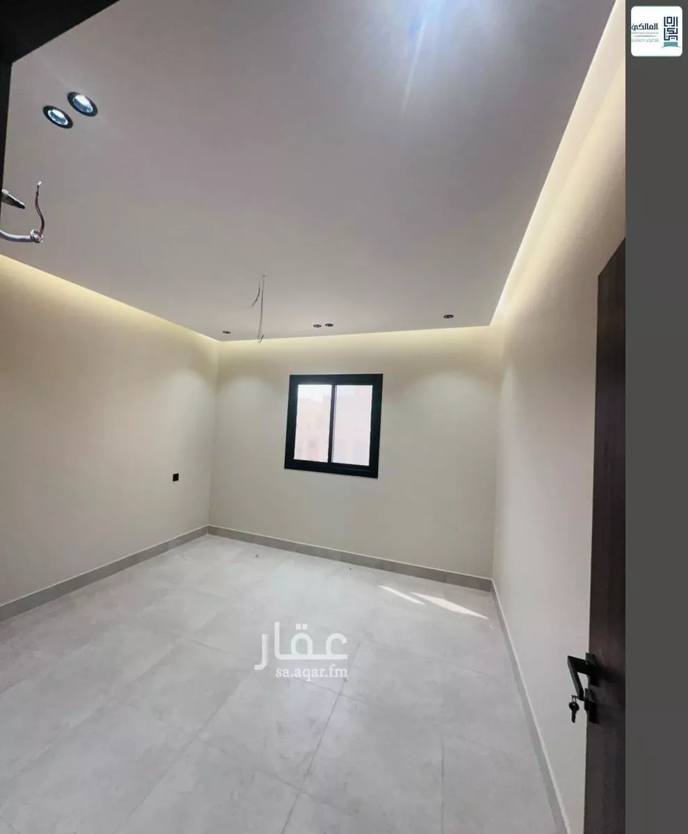 شقة 4 غرف في النعيم 3