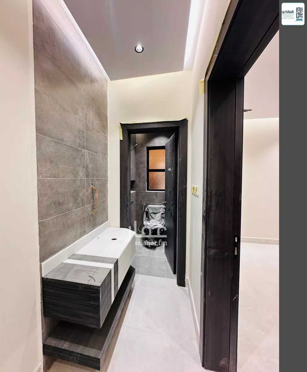 شقة 4 غرف في الروضة 4