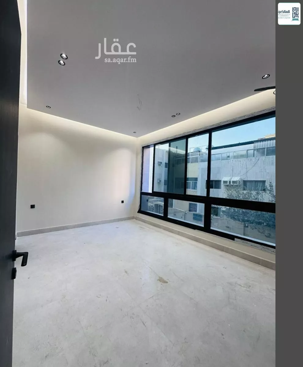 شقة 4 غرف في الروضة 5