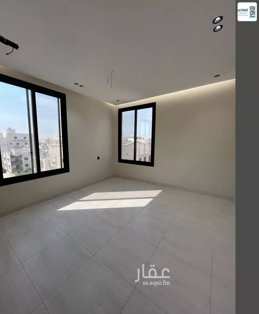 شقة 4 غرف في الروضة 2