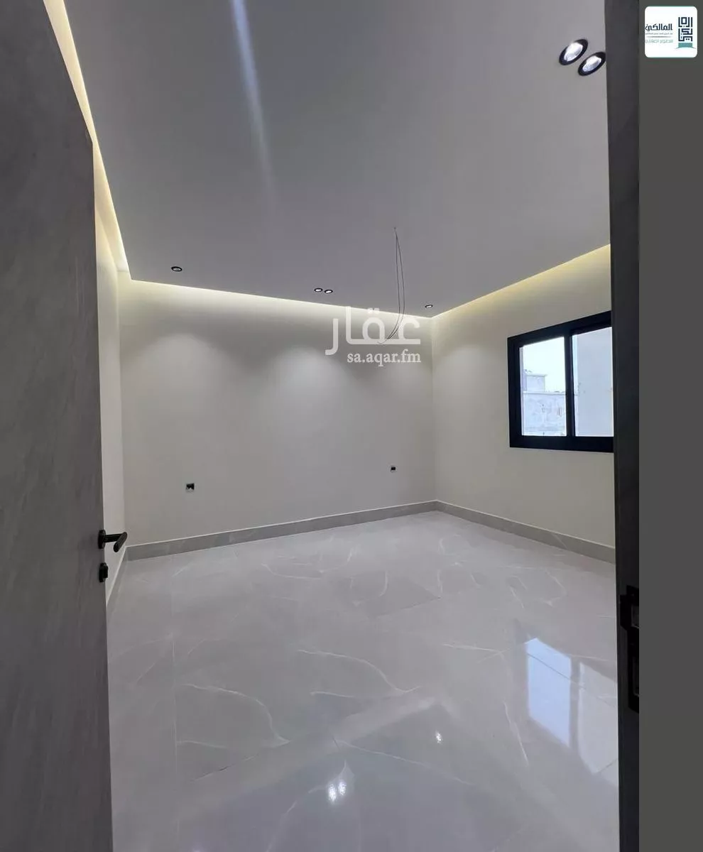 شقة 4 غرف في الروضة 4