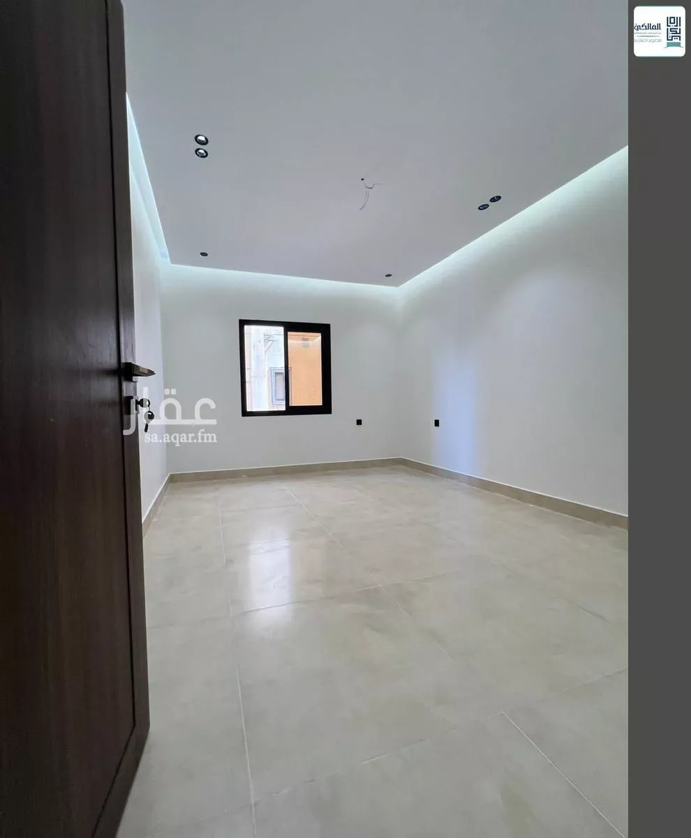 شقة 4 غرف في الروضة 4