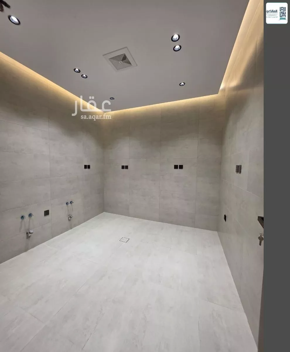 شقة 4 غرف في النعيم 5