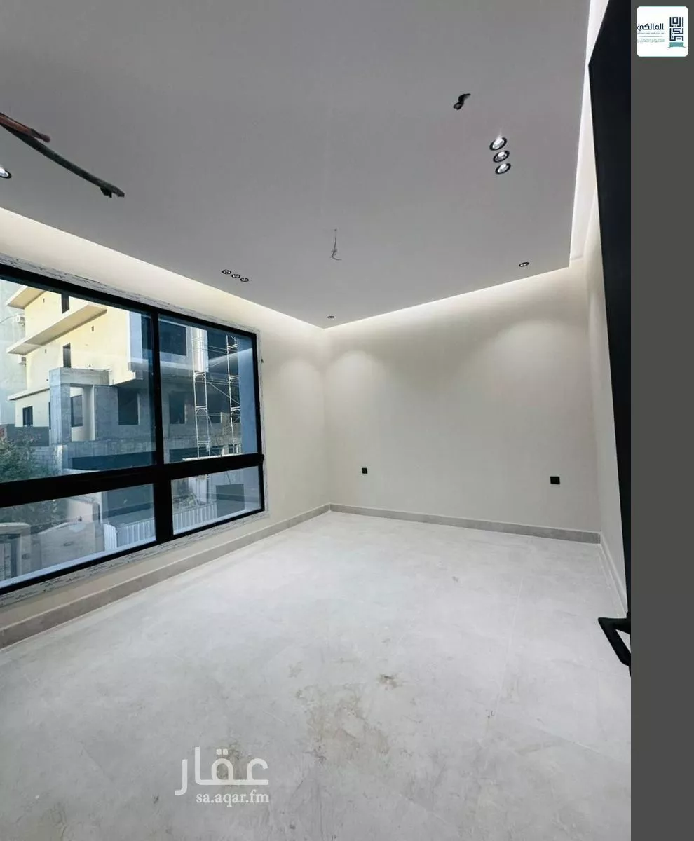 شقة 4 غرف في الروضة 4