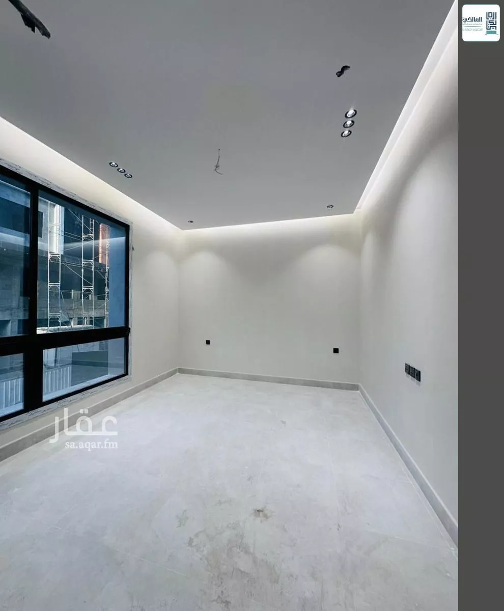 شقة 4 غرف في الروضة 3