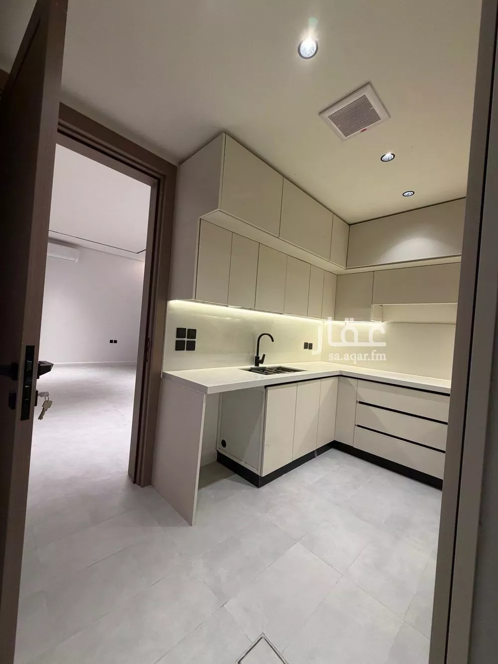 دور 4 غرف في الياسمين 4