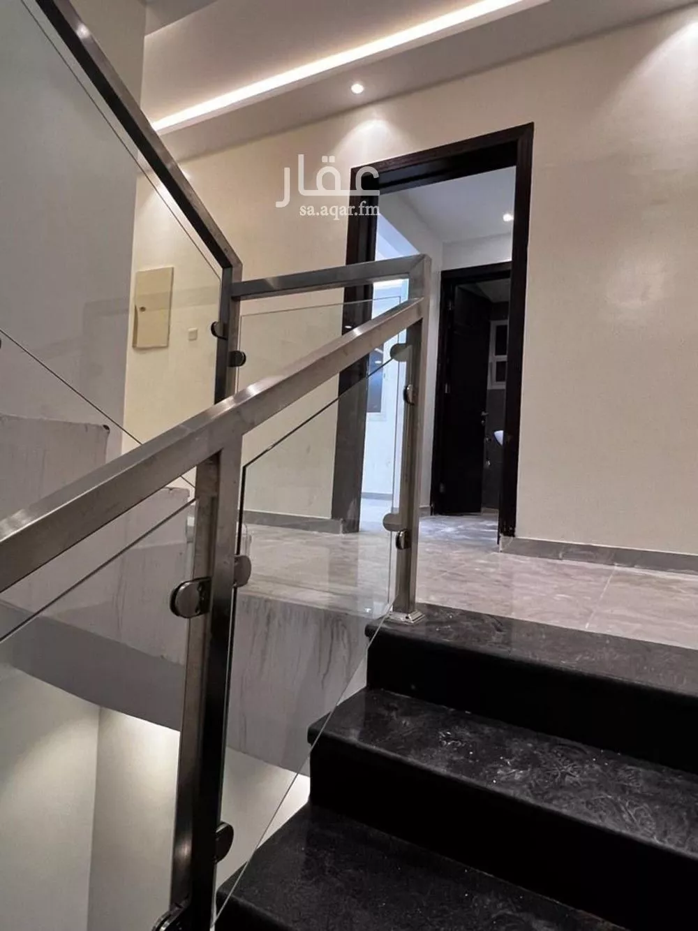 فيلا 14 غرف في الرمال 5