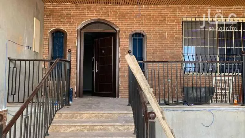 11 bedroom apartment in Al Nakheel 1