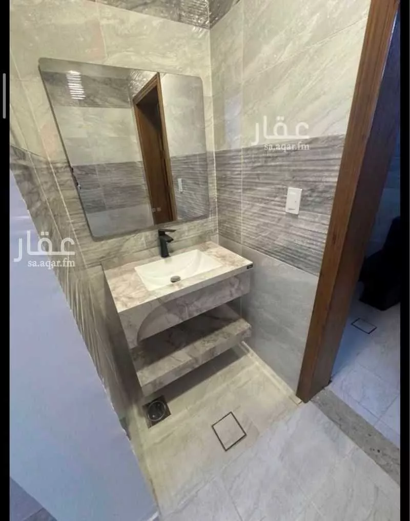 5 bedroom villa in Al Muraikabat, Eastern Province 4