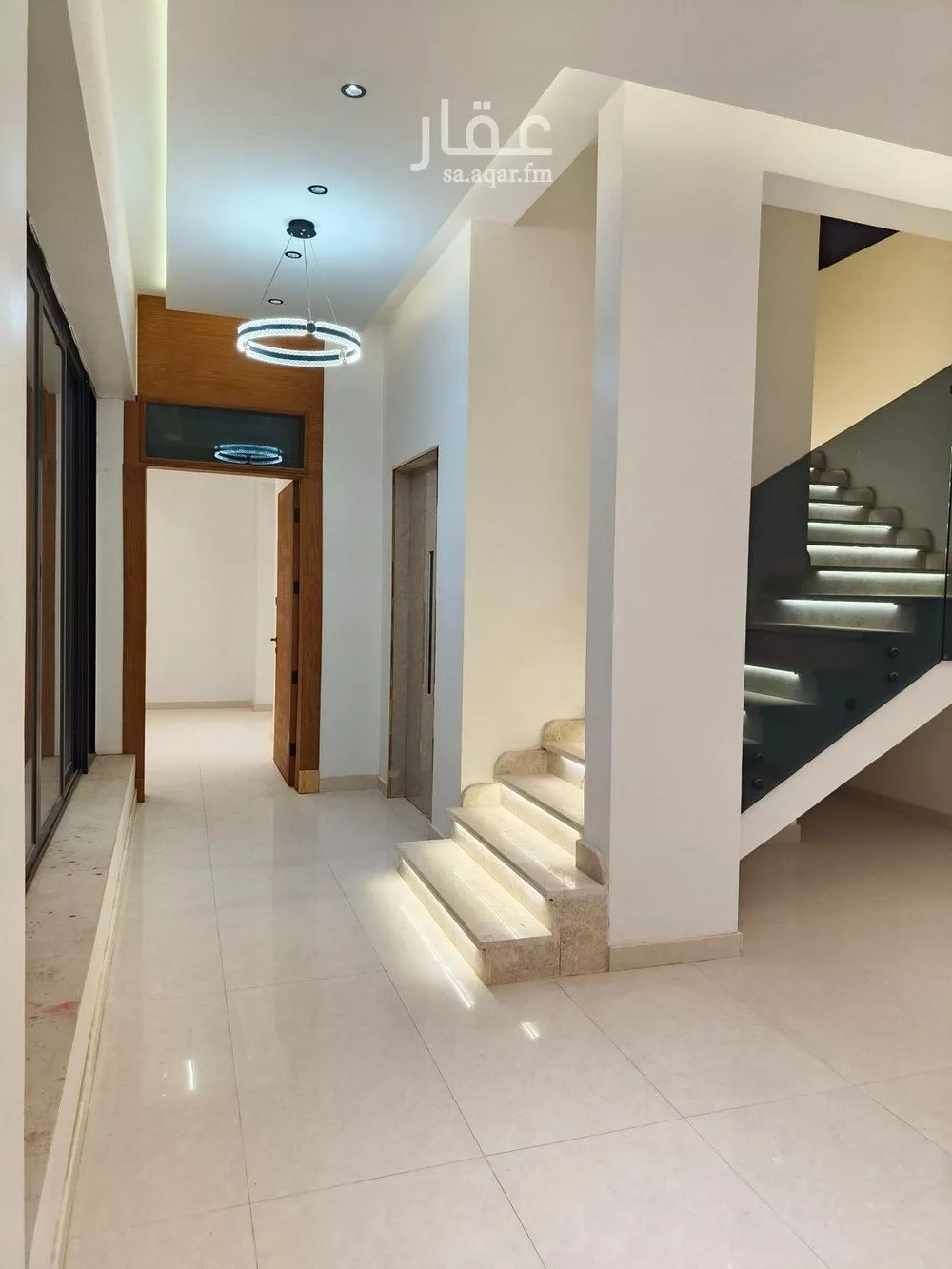 شقة 6 غرف في السعادة 3