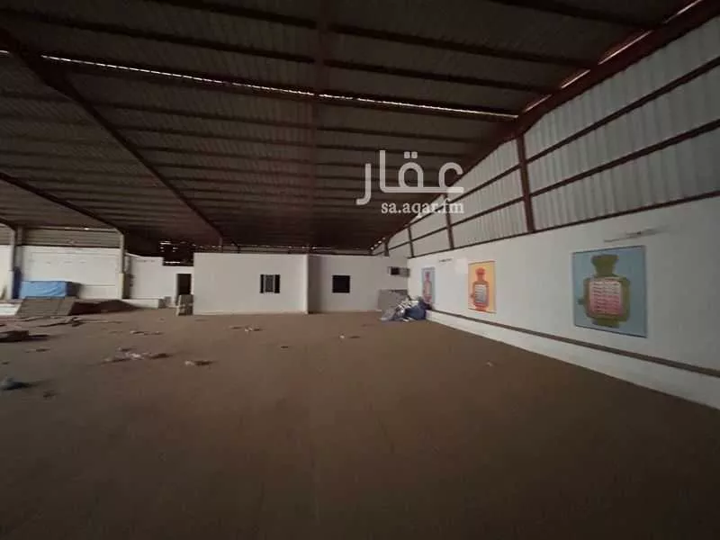 مستودع 945 م² في ابرق الرغامة 3