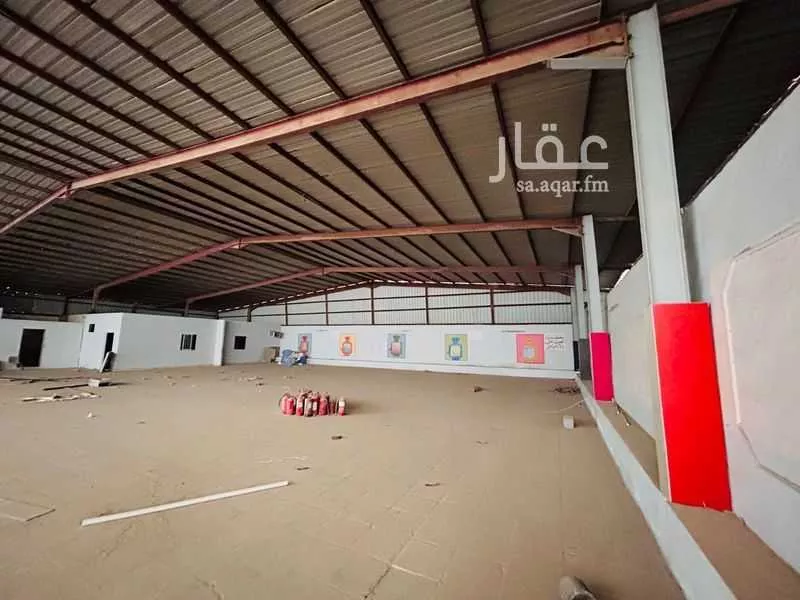 مستودع 945 م² في ابرق الرغامة 1