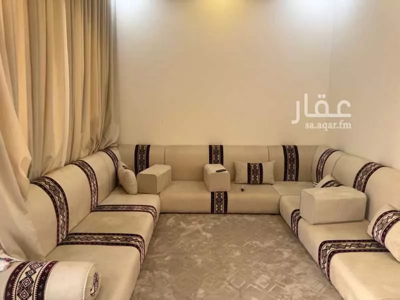 فيلا 6 غرف في عريض 3