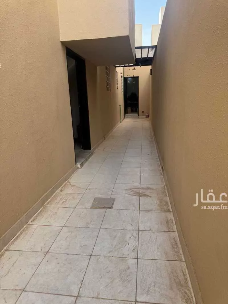 فيلا 6 غرف في عريض 5