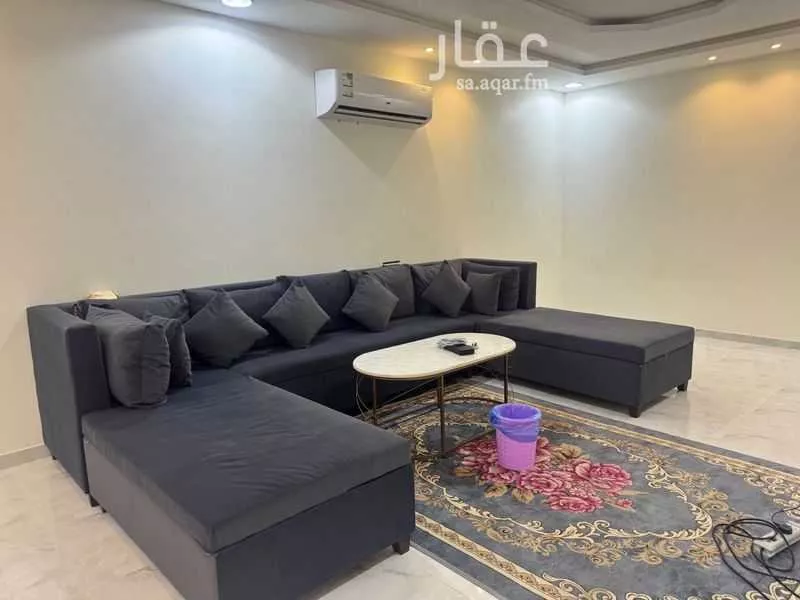 فيلا 6 غرف في عريض 2