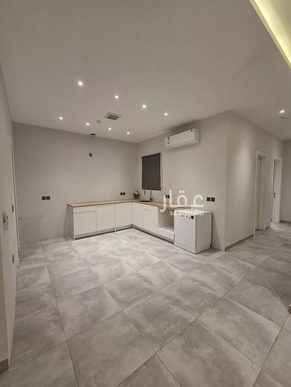 شقة 3 غرف في الملقا 3