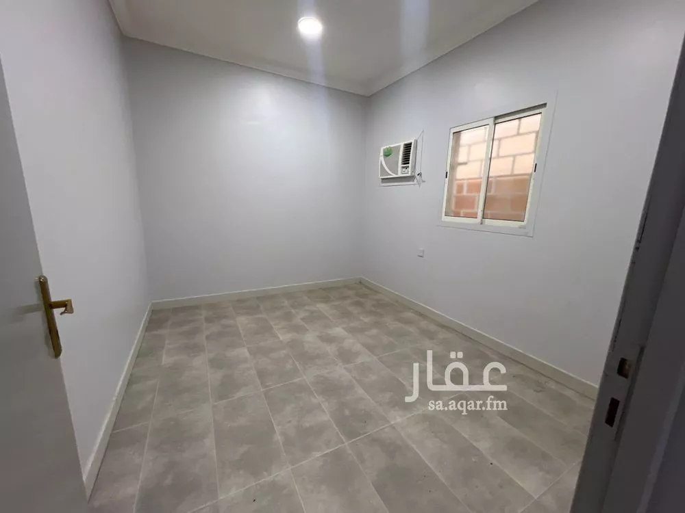 2 bedroom building in Al Yarmouk, Riyadh 8