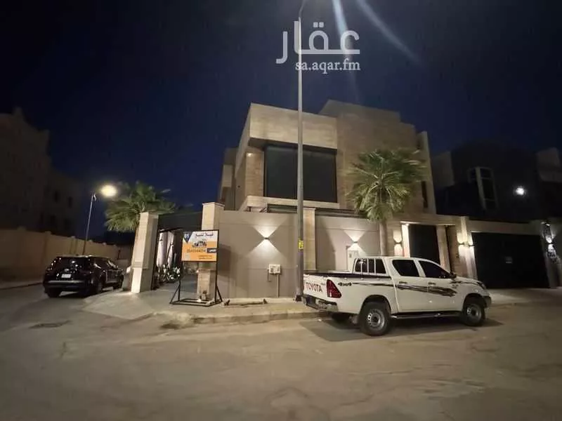 فيلا 7 غرف في الملقا 2