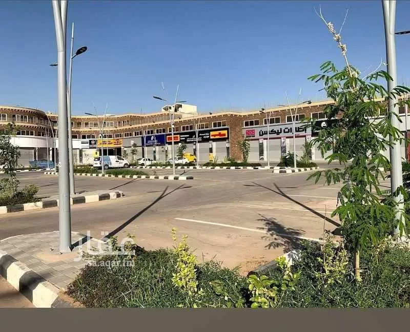 محل 386 م² في الملز 3