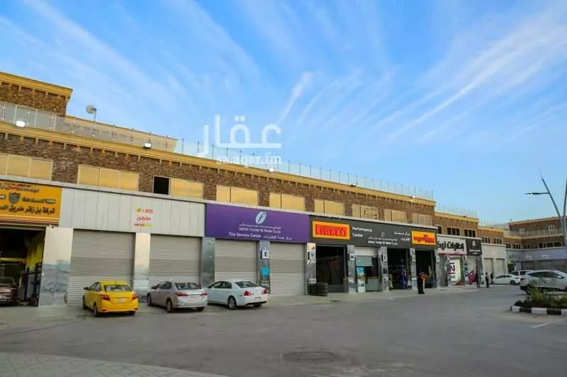 محل 386 م² في الملز 5