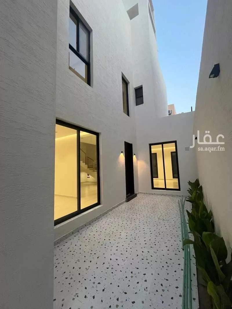 دوبلكس 7 غرف في عكاظ 1