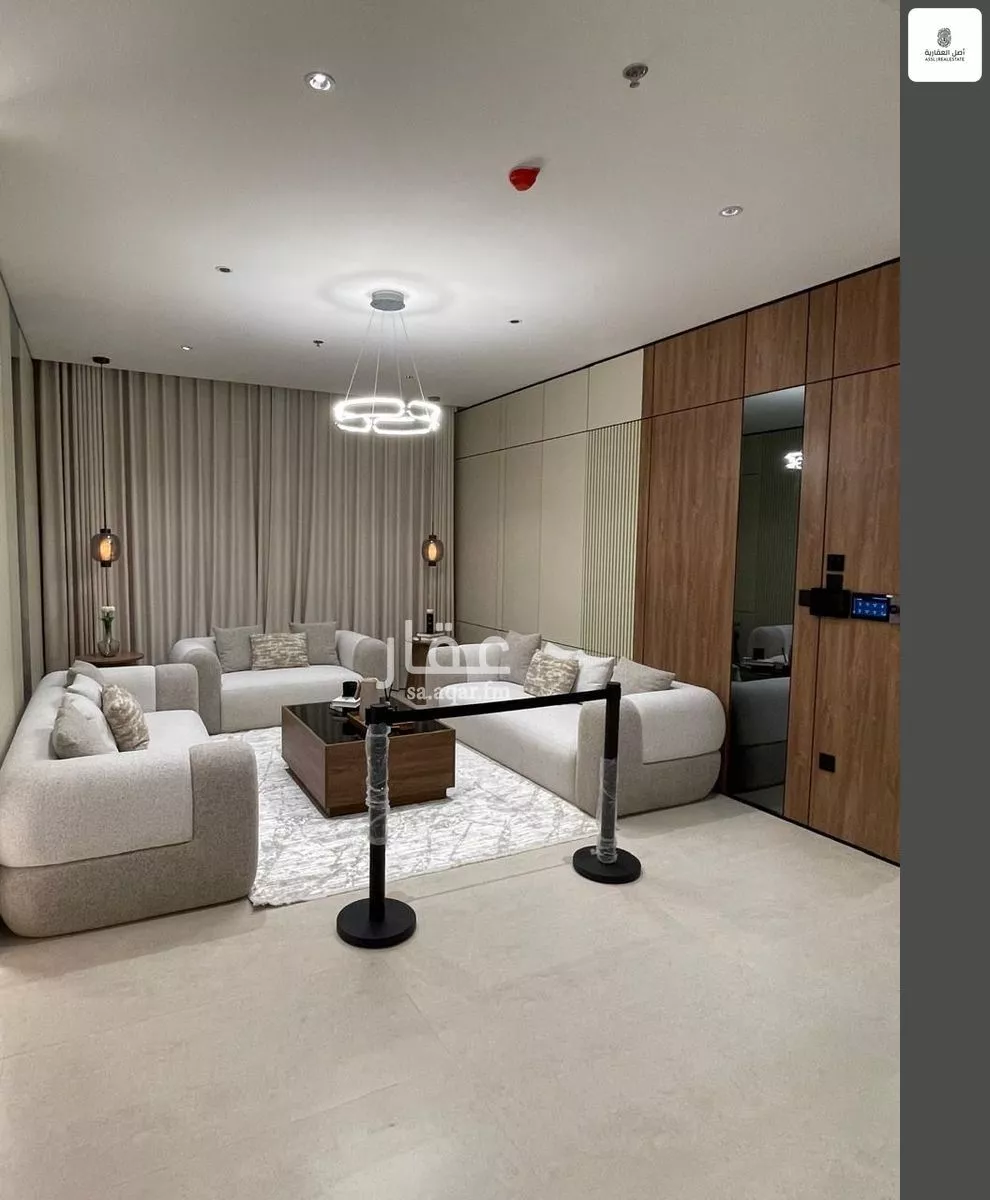 5 bedroom apartment in Al Bandariyah 3